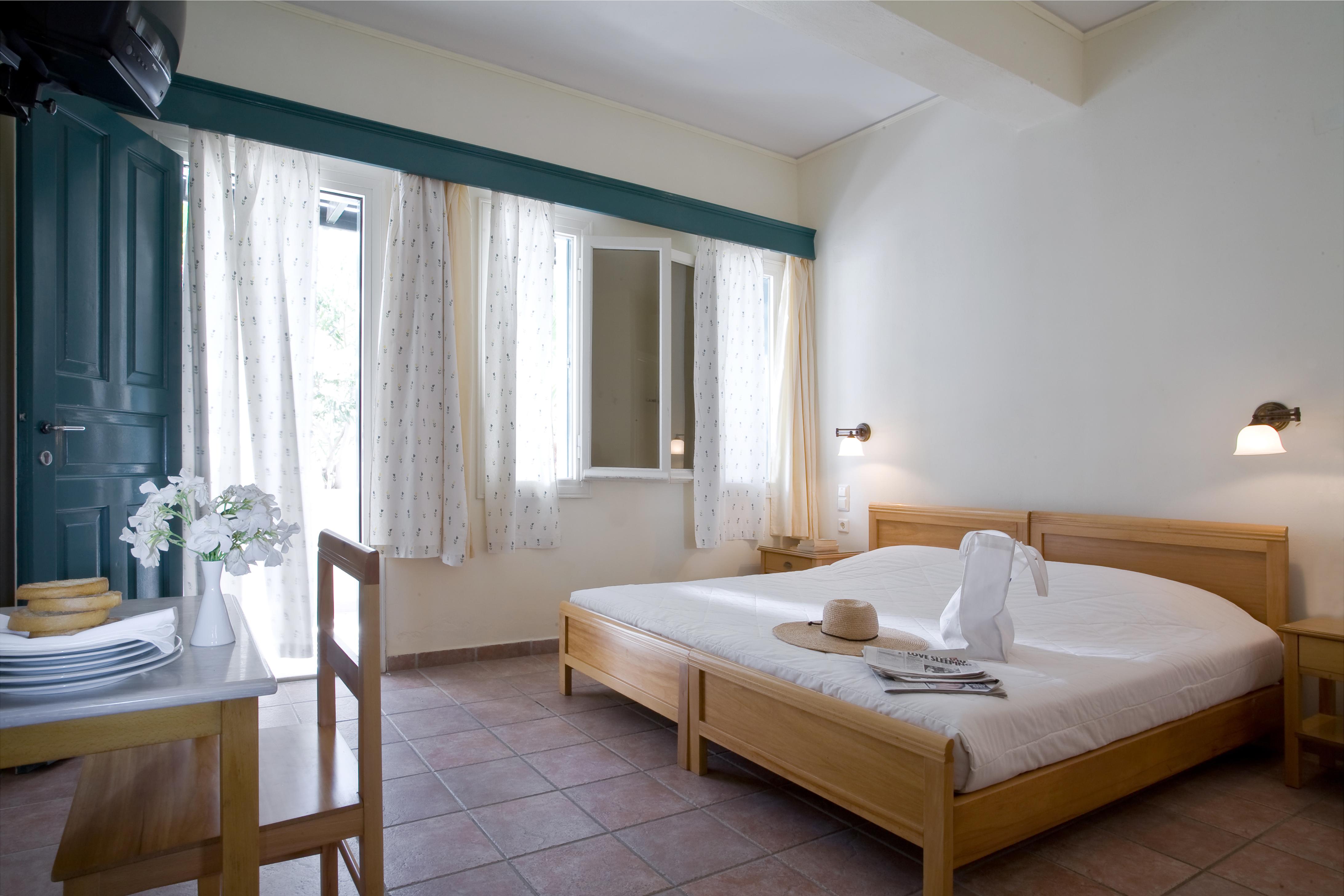 Rose Bay Hotel คามารี ภายนอก รูปภาพ