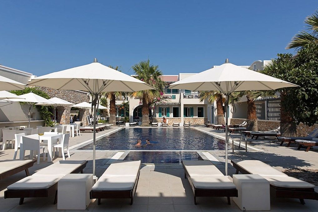 Rose Bay Hotel คามารี ภายนอก รูปภาพ