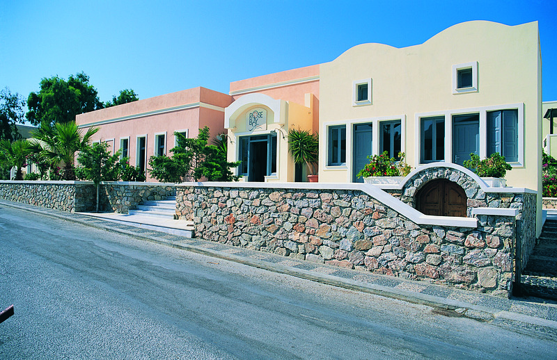 Rose Bay Hotel คามารี ภายนอก รูปภาพ